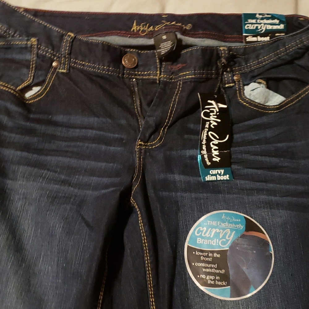 Ariya size 16 boot cut jeans